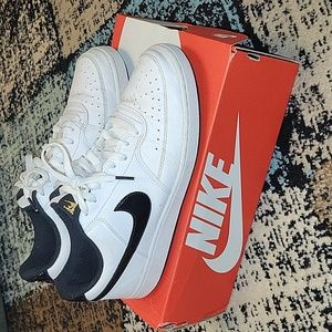 Nike Court Vision Low